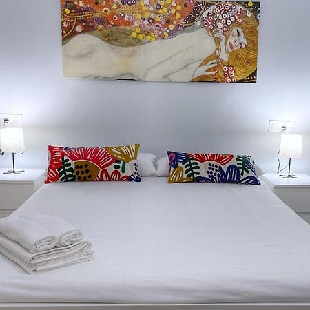Vt Flat Reformado Con Escritorio De Trabajo Y Wifi Lejlighed Bilbao Eksteriør billede