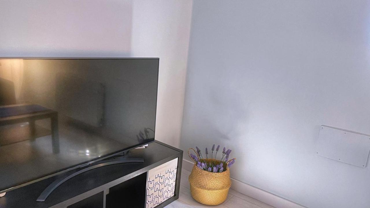 Vt Flat Reformado Con Escritorio De Trabajo Y Wifi Lejlighed Bilbao Eksteriør billede